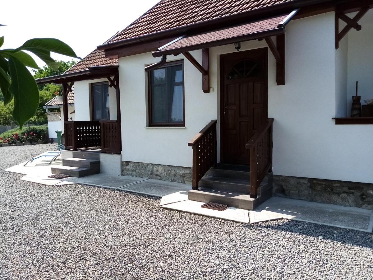 Kazsimer Vendeghaz Erdohorvati Exterior photo