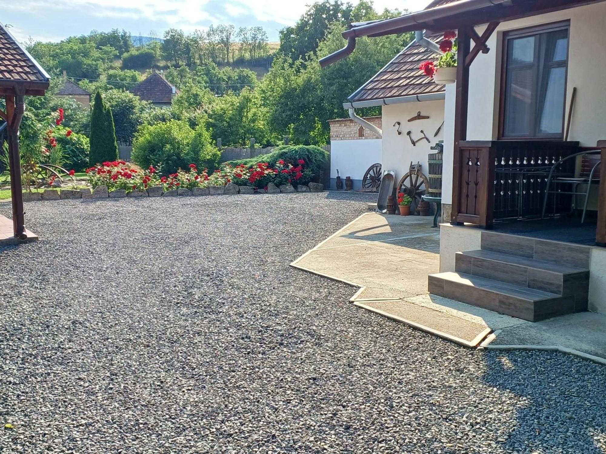 Kazsimer Vendeghaz Erdohorvati Exterior photo